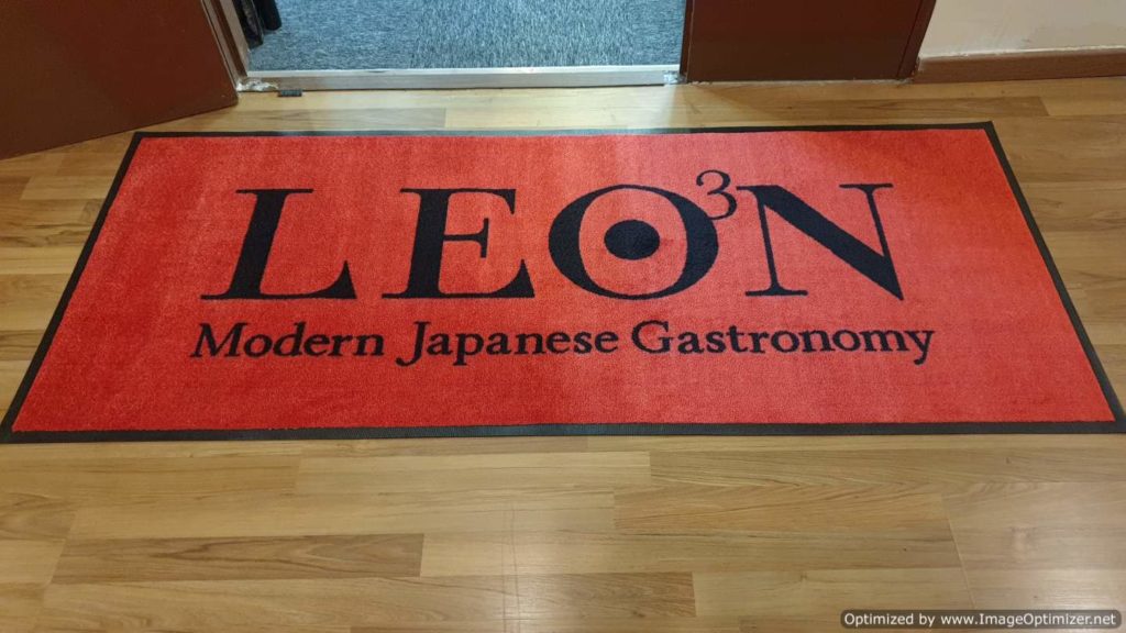 Logo mat Leon
